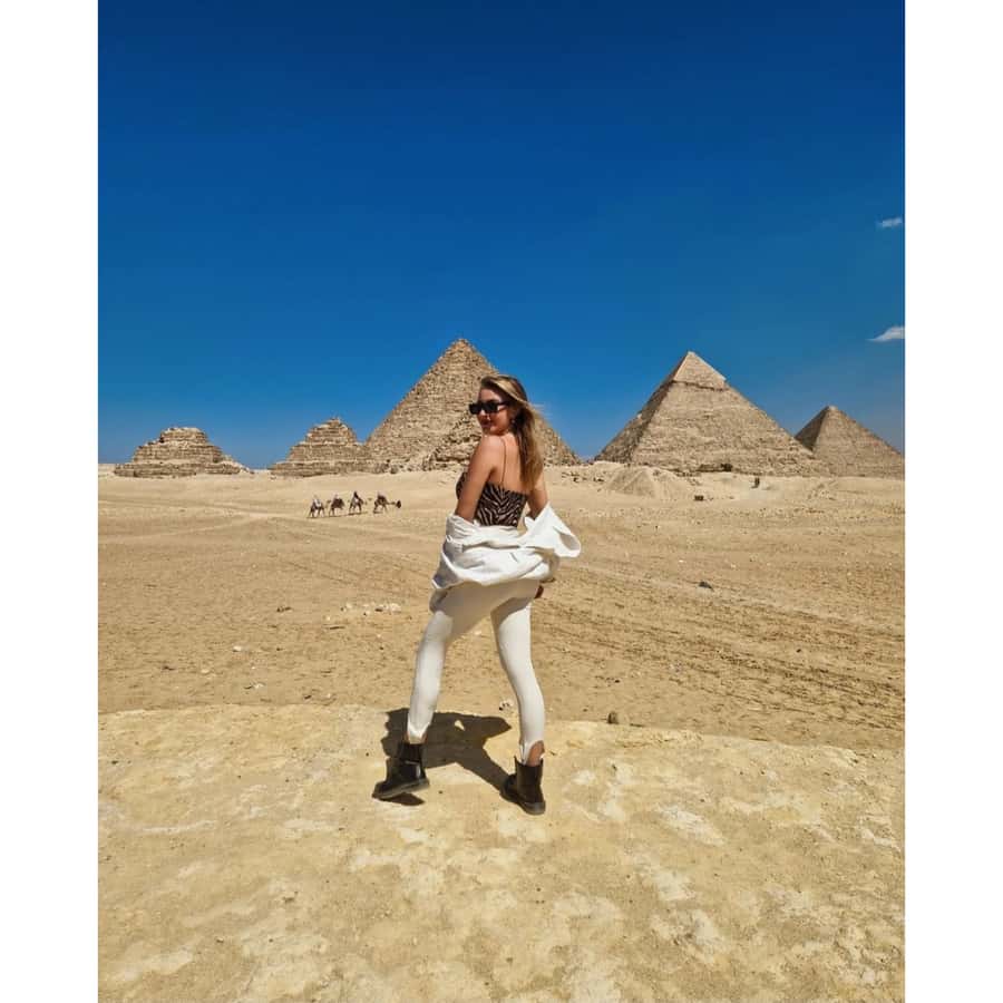 Cairo: Giza Pyramids & Grand Egyptian Museum Tour with Lunch - Communication, language, and booking choices