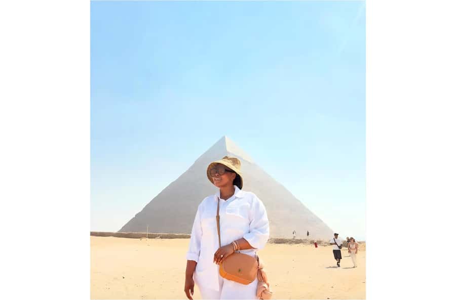 Cairo: Giza Pyramids & Grand Egyptian Museum Tour with Lunch - Giza Plateau: three pyramids and one famous Sphinx