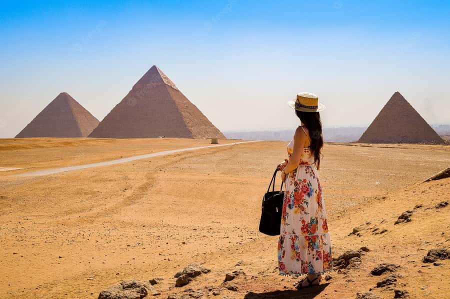 Cairo: Giza Pyramids, Memphis, Saqqara Private Tour & Lunch - Key points at a glance
