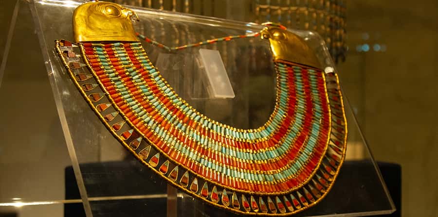 Cairo: Giza Pyramids & Museum of Egyptian Civilization Tour - The Sphinx: a short stop with a huge presence