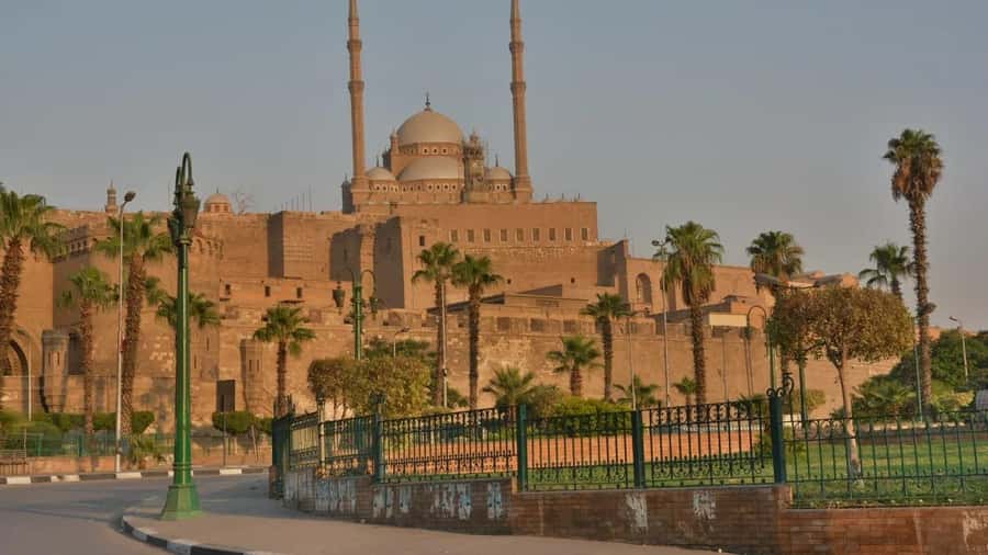 Cairo/Giza: Saladin Citadel, Egyptian Museum, & Bazaar Tour - What the private format is worth