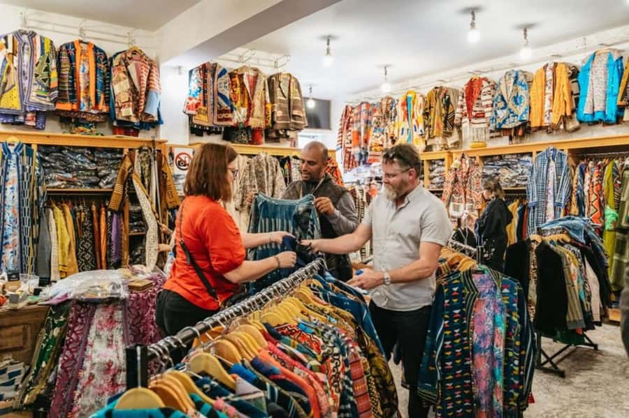 Cairo: Half Day Shopping tour - What the guides and driver add to the morning