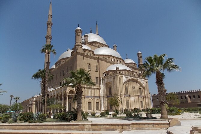 Cairo Half Day Tours visit Islamic Cairo & ancient mosques - The Hussein Mosque question
