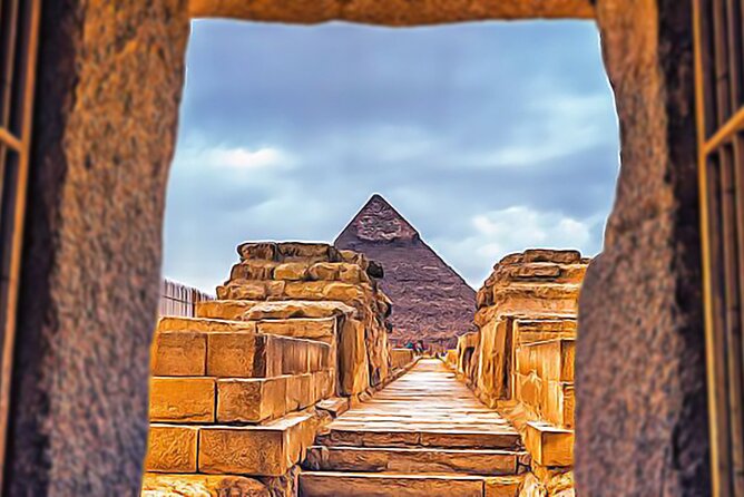 Cairo |Layover| Trip pick up from Cairo airport to visit Giza Pyramids & Sphinx - Arriving at the Great Pyramid of Khufu