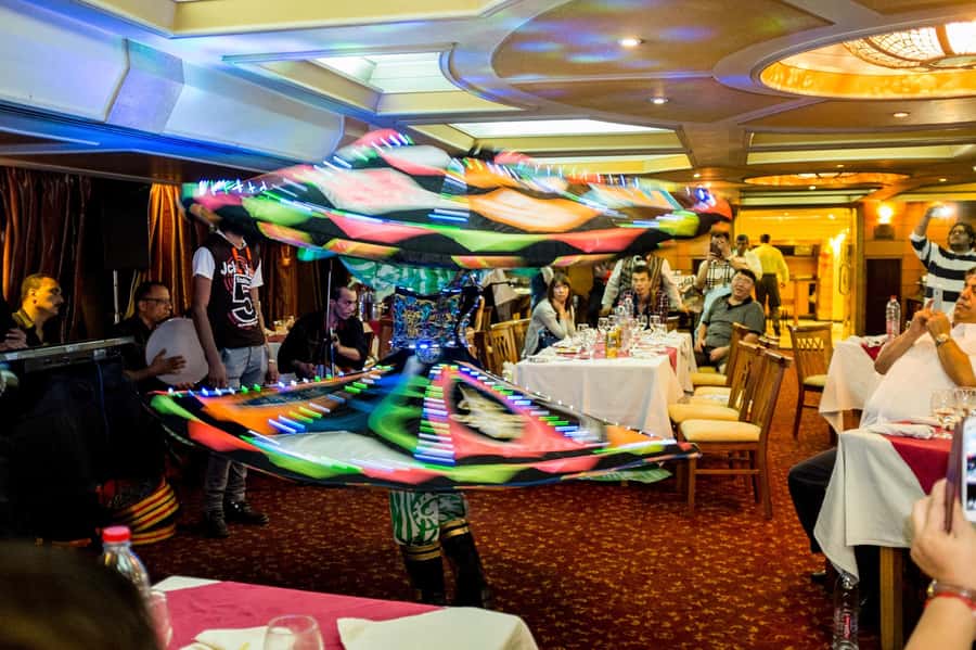 Cairo: Nile Sunset Dinner Cruise, Show & Optional Transfer - Belly dancing, folklore, and live music