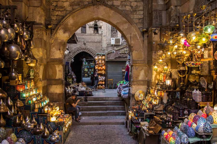 Cairo: Private Half-Day Local Market and Souq Tour - El Mosky: everyday goods and a less polished market feel