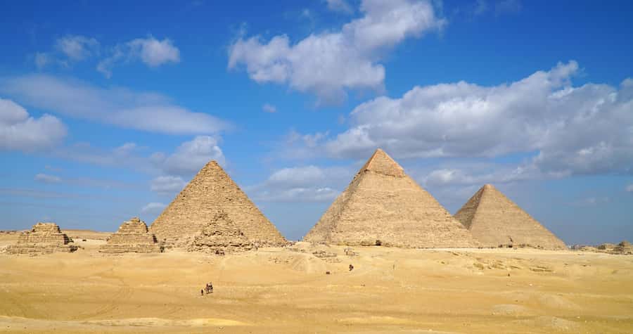Cairo: Private Half-Day Pyramids Tour with Photographer - What the photographer adds to the price