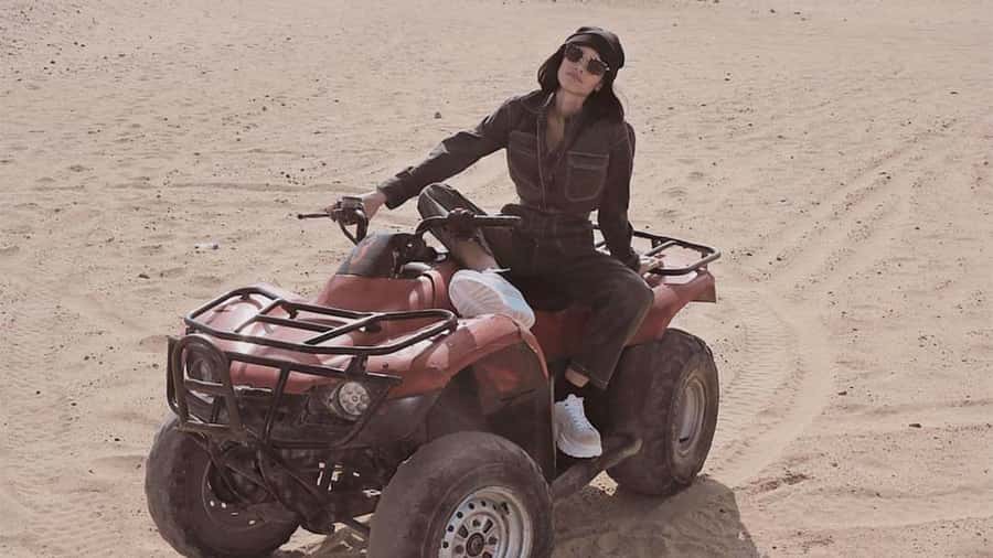 Cairo: Private Quad Bike Desert Tour with Pyramids & Sunset - Sunset, camel rides, and evening entertainment