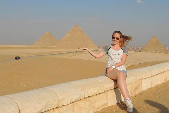 Cairo Private tour by plane from Hurghada - Khan El Khalili: a short taste of old Cairo