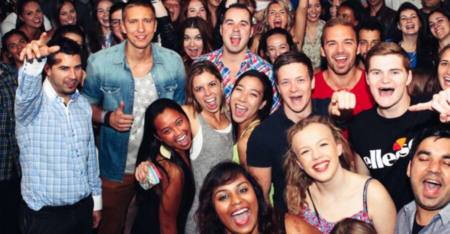 Cairo: Pub Crawl and Speakeasy Bar Tour with 2 Free Drinks - Why this Cairo night out feels different