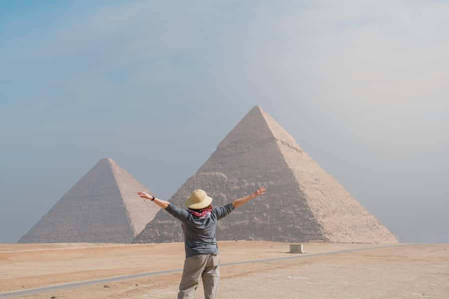 Cairo: Pyramids and Sphinx Tour with River Nile Felucca Ride - Pickup and the first hour through Cairo