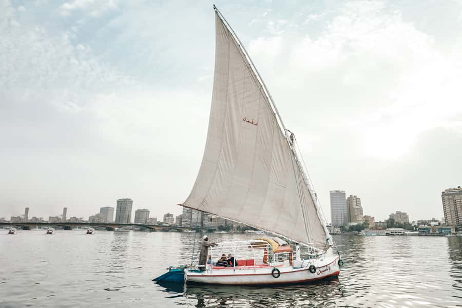 Cairo: Pyramids and Sphinx Tour with River Nile Felucca Ride - Who should choose this five-hour tour?