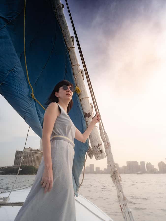 Cairo: Pyramids and Sphinx Tour with River Nile Felucca Ride - Seeing all three Giza Pyramids