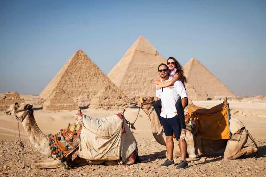 Cairo: Pyramids, Bazaar, Citadel Tour with Photographer - Khan El-Khalili after the monuments