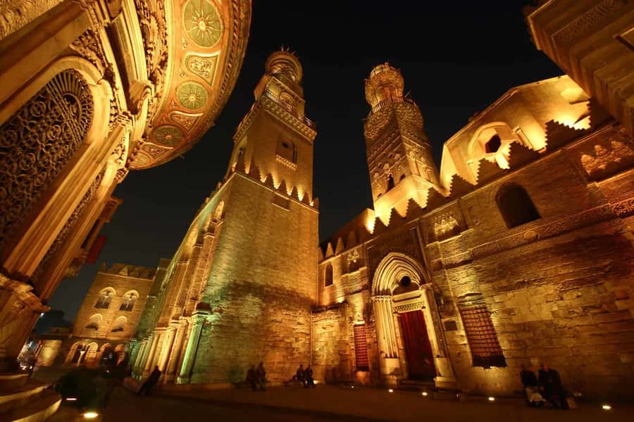 Cairo: Pyramids of Giza Sound & Light Show with City Tour - Is $68 a fair price?
