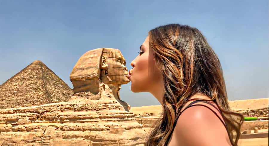 Cairo: Pyramids, Sakkara & Memphis Tour with Lunch - Transport and guides shape the whole day