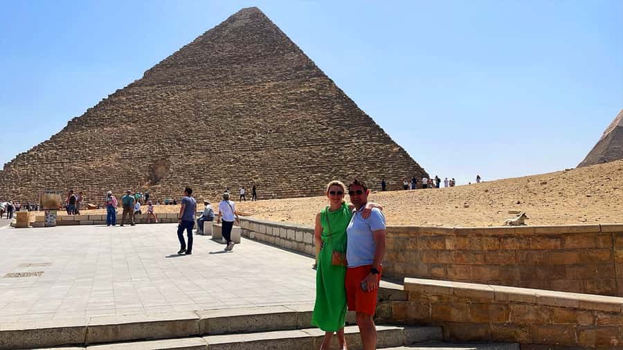 Cairo: Pyramids, Sphinx & Grand Egyptian Museum Private Tour - Lunch and the included shopping stop