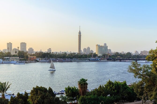 Cairo sailing boat Tours on the Nile by felucca - Leaving Cairo’s streets for the Nile