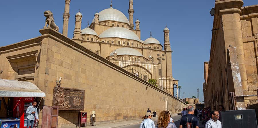 Cairo: Salah El Din Citadel and Old Cairo Bazar Guided Tour - Shared, private, or VIP?