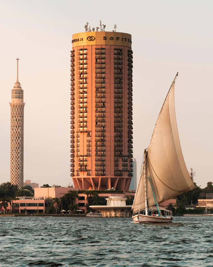 Cairo: Sunset Felucca Ride and Food Tour With Private Guide - Why pair the Nile with Cairo street food?