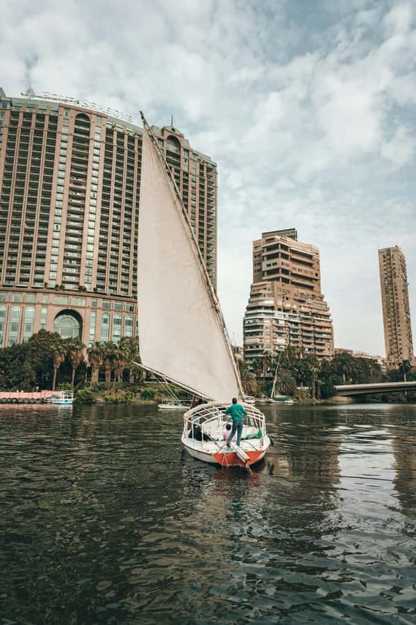 Cairo: Sunset Felucca Ride and Food Tour With Private Guide - Talaat Harb Square and the food portion