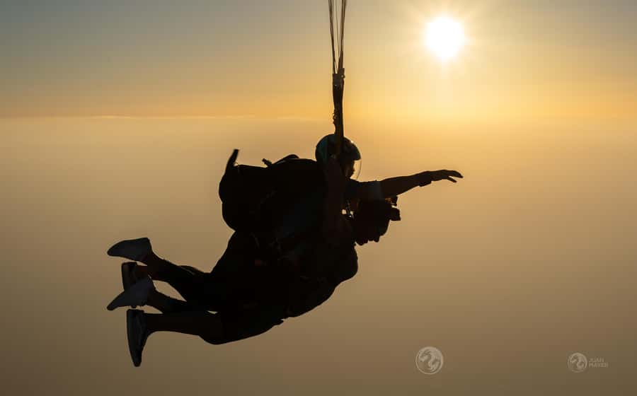 Cairo: Tandem Skydive Experience with Video - Meeting the team at the airport