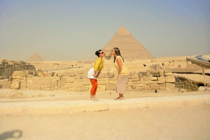 Camel Ride around the Pyramids During Sunrise Or Sunset - Sunrise and sunset are the smart times to ride