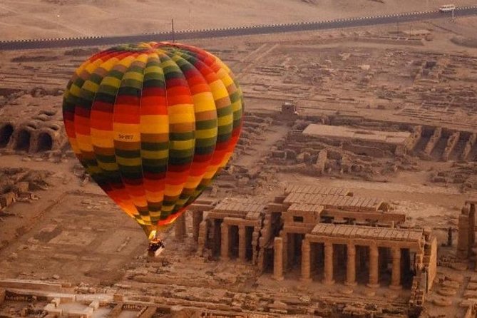 Cheap trip -Luxor: Hot Air Balloon Ride - Why a balloon ride fits Luxor so well