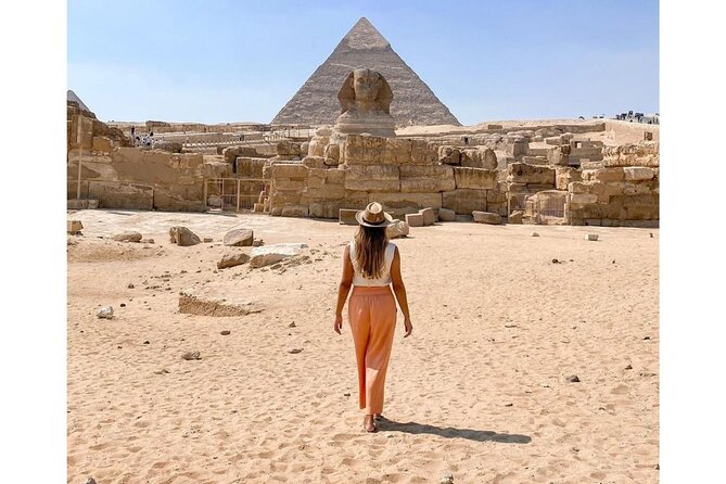comfort Day tour to Giza pyramids & sphinx, saqqara and Memphis - Starting at Giza with the pyramids in full view