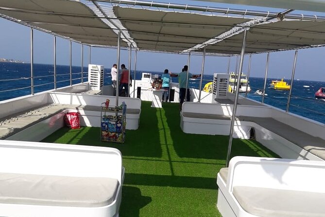 Conquest Semi Submarine Snorkeling Trip With transfer -Hurghada - Making the most of the snorkeling stop
