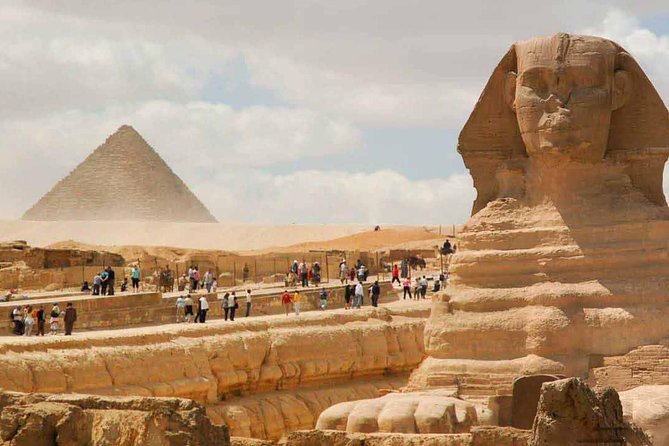 Day Tour to the Pyramids of Giza, Egyptian Museum and Khan El khalili Bazaar - Khan El Khalili and the Al-Azhar Stop