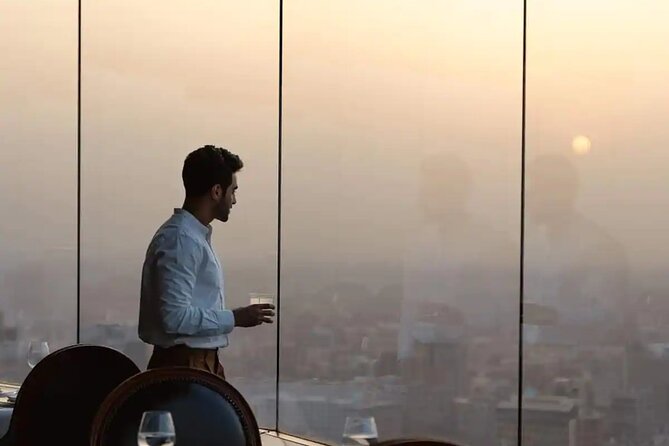 Dinner between clouds by full rotating restaurant - Why a rotating dinner works so well in Cairo