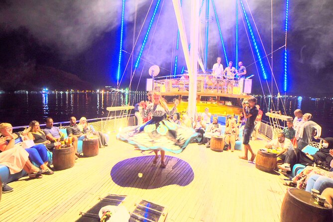 Dinner Cruise with Oriental Show & Seafood Buffet from Sharm El Sheikh - The seafood buffet and drink package