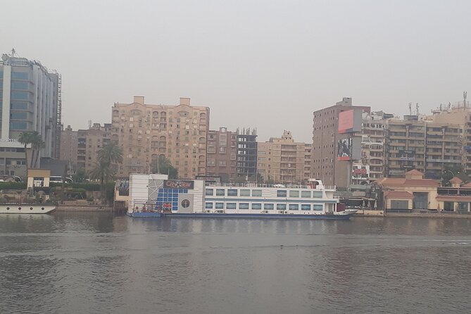 Dinner Nile cruse in Cairo at Night - Why the $20 Price Works