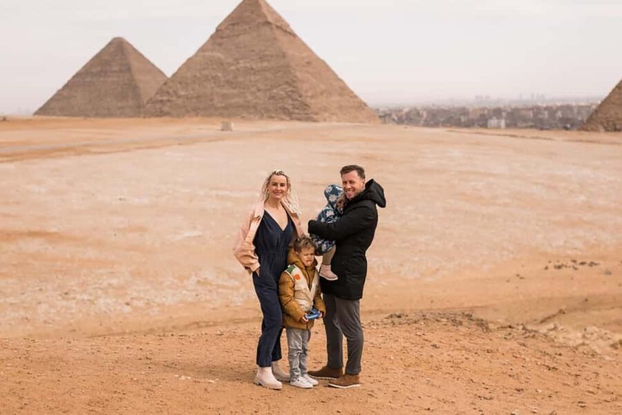 Discover Cairo: Pyramids, Museum & Sphinx Tour from Hurghada - Who should book this tour?