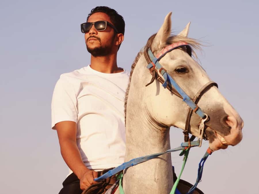 El Gouna: Desert & Sea Horse Riding With Swimming Optional - What the $26 price really covers