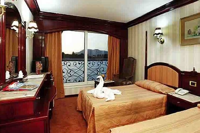 Enjoy 2 nights Nile cruise from Aswan to Luxor,Hot deal - Day three, breakfast and the Luxor decision