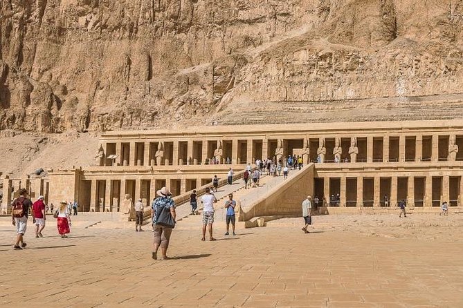 Explore Egypt 8 Days Include Bob Marley Guesthouse Accommodation. - Day 4: Edfu and Kom Ombo along the river