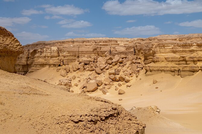 Fayoum Oasis Adventure 4WD Desert Safari with Traditional Lunch - The Cairo Pickup and the Road South