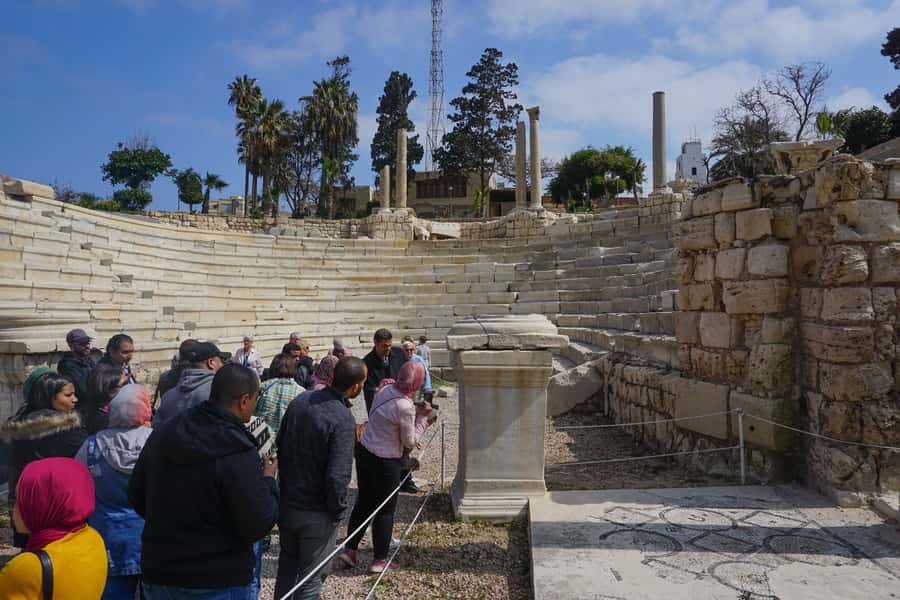 From Alexandria: Full-Day Guided Tour of Historical Sights - Guides, drivers, and the human side of the tour