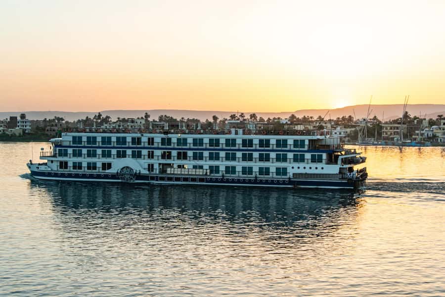 From Aswan: 4-Day 3-Night Nile Cruise with Hot Air Balloon - Day 2: Abu Simbel and the temple at Kom Ombo