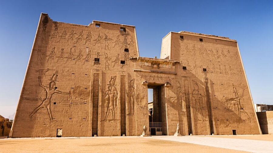 From Aswan: Overnight Nile Cruise to Luxor with Meals - Meals Are a Strong Part of the Package