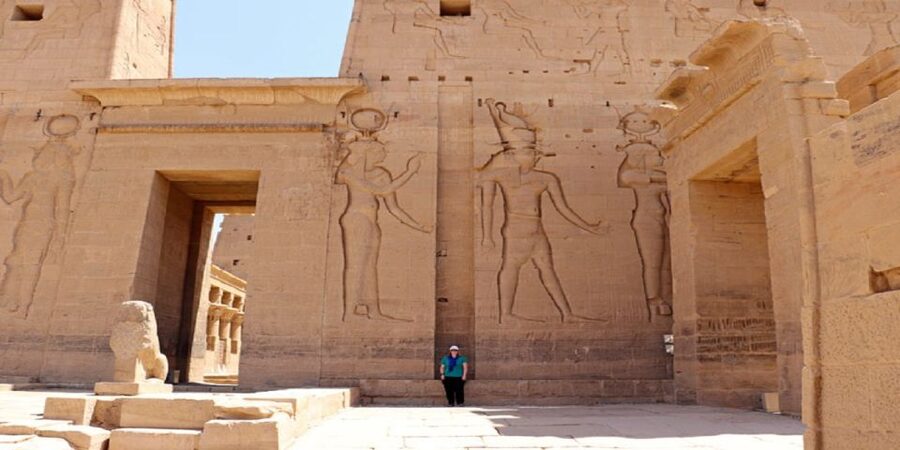 From Aswan: Private Guided Tour of Philae Temple with Entry - Shopping, suggestions, and keeping control of the day