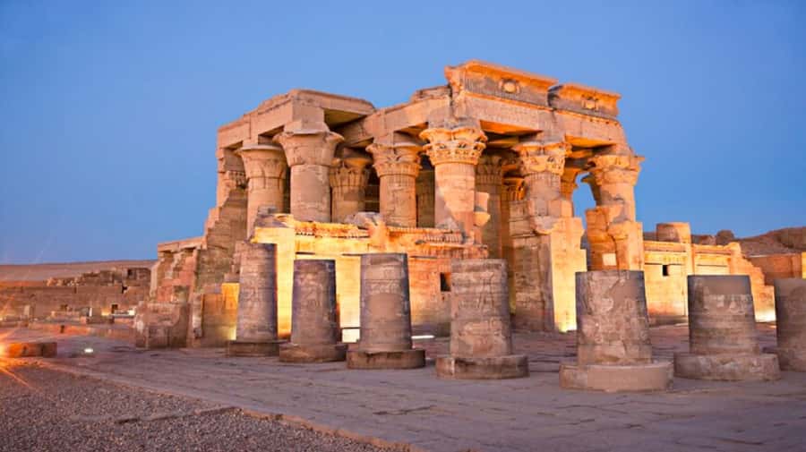From Cairo: 5-Day Egypt Highlights Private Tour with Flights - Day One: Giza, Tutankhamun, and a late flight south