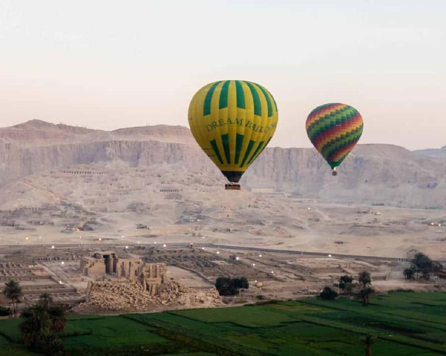 From Cairo: 5-Day Tour with Nile Cruise, Balloon, & Flights - Abu Simbel requires an early start, but earns the effort