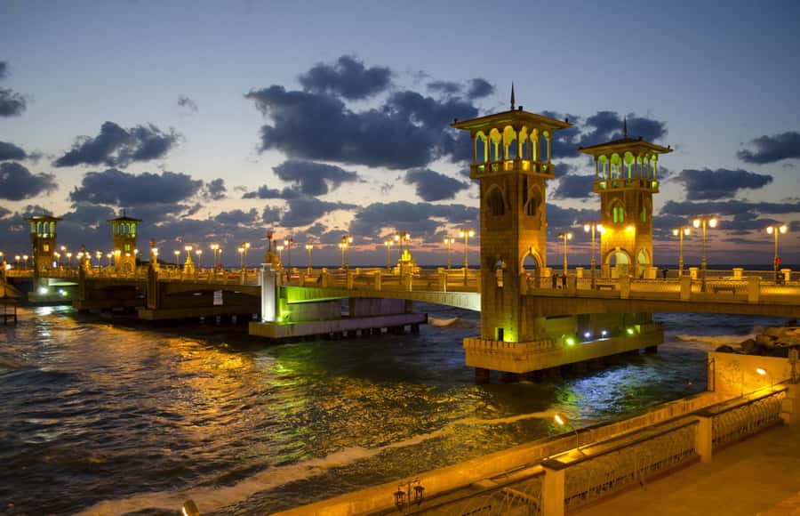From Cairo: Alexandria Day Tour with Lunch - The Corniche, Stanley Bridge, and coastal views