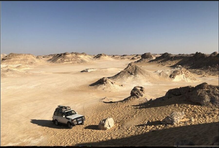 From Cairo: Bahariya Oasis and Black and White Desert Tour - A Bedouin Lunch in a Quiet Desert Setting