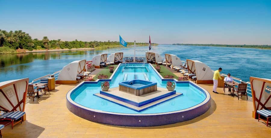 From Cairo by Plane: 5 Days & 4 Nights Nile Cruise to Luxor - Day 1: From Cairo to Karnak and Luxor Temple