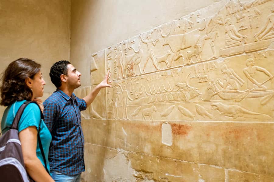 From Cairo/Giza: Pyramids, Memphis, and Sakkara Day Tour - Giza Plateau: the essential first stop