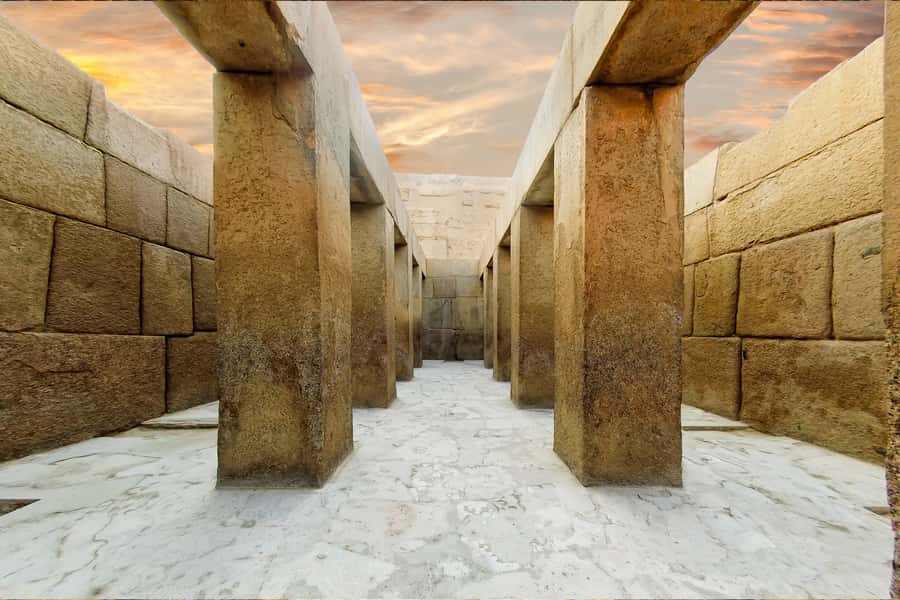 From Cairo: Half-Day Tour to Pyramids of Giza and the Sphinx - The Pyramids of Giza, starting with Khufu